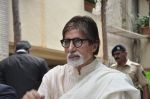 Amitabh Bachchan meets the media on his 71st birthday on 11th Oct 2013 (11)_5258075069720.JPG